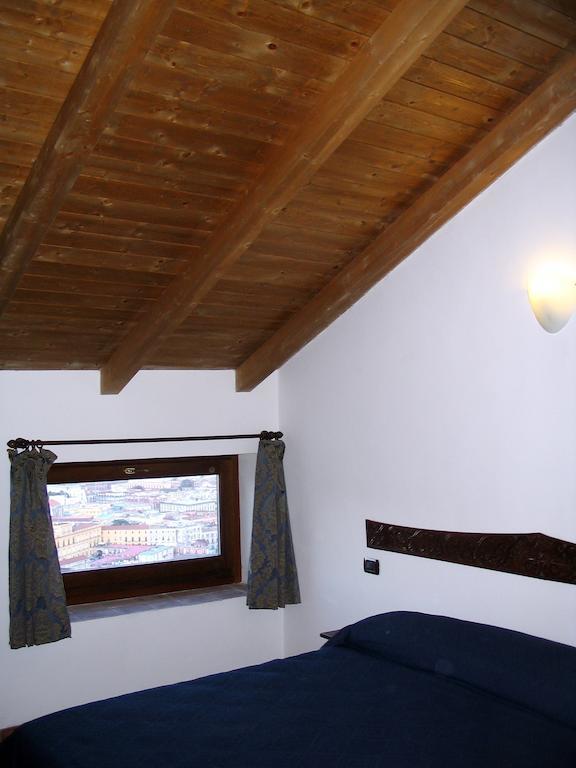 Guest House Pedamentina Naples Room photo